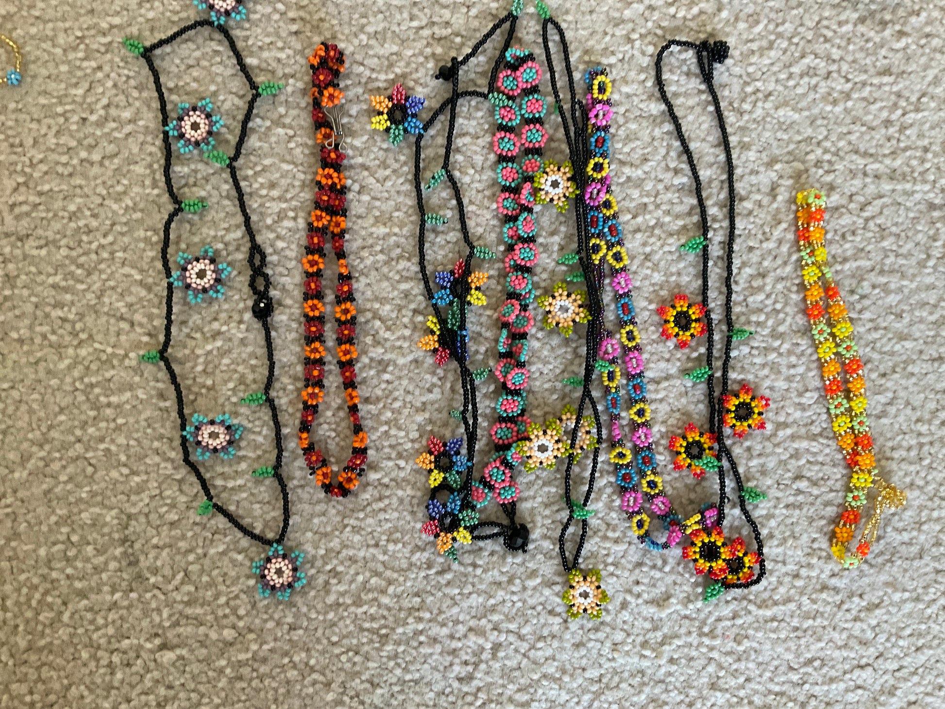 012 THICK BEADED NECKLACE